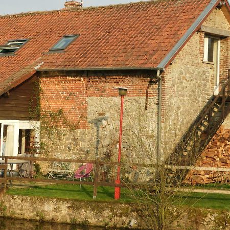 Le Pigeonnier Apartment Rousies Exterior photo